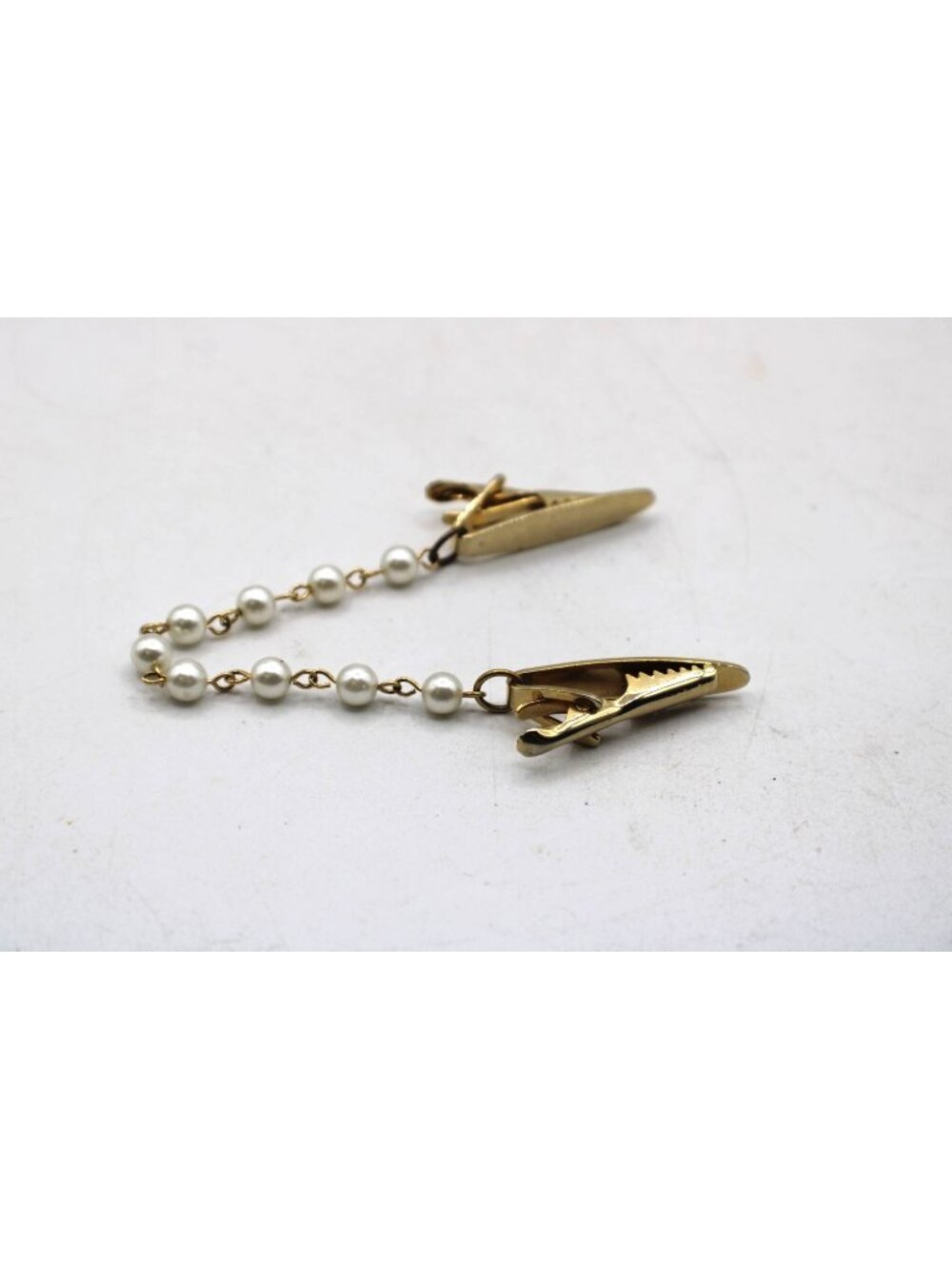 Vintage Pearl Sweater Guard Cardigan Tie or Scarf Clip Elegant Classic Fashion